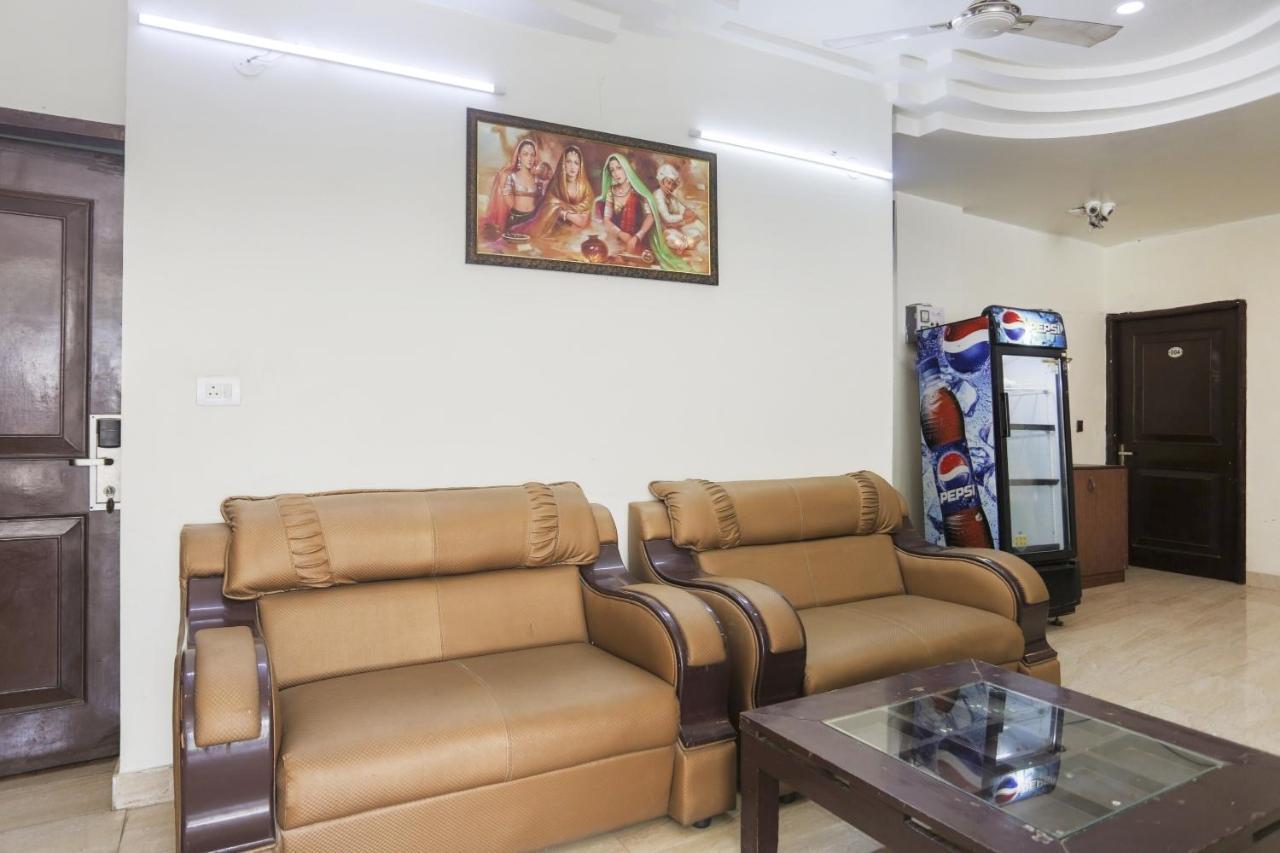 Hotel Capital O The Nest Expo Near Pvr Ansal Plaza Greater Noida Exterior foto
