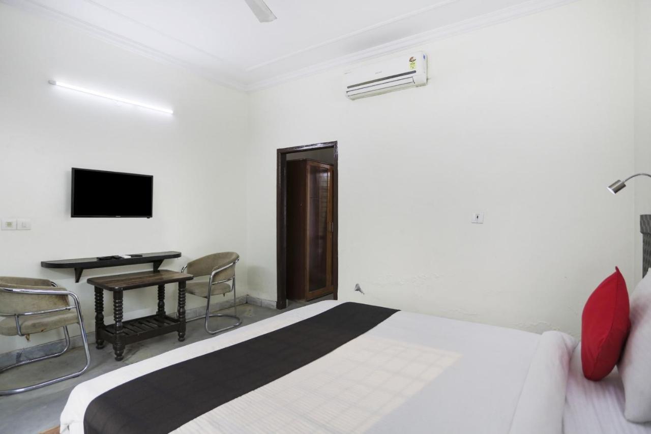 Hotel Capital O The Nest Expo Near Pvr Ansal Plaza Greater Noida Exterior foto